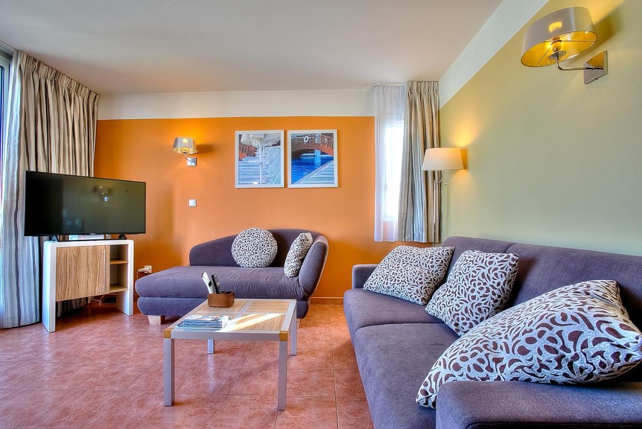 Appartement Port Prestige - Terrasse - Piscine - Parking Антиб Екстериор снимка