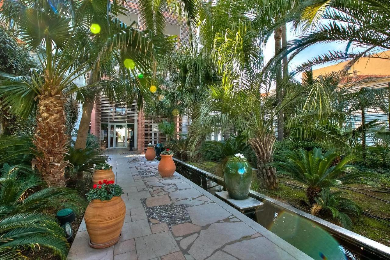 Appartement Port Prestige - Terrasse - Piscine - Parking Антиб Екстериор снимка